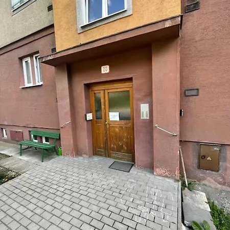 Podkrovie V Perinách - Mezonet V Banskej štiavnici Appartamento
